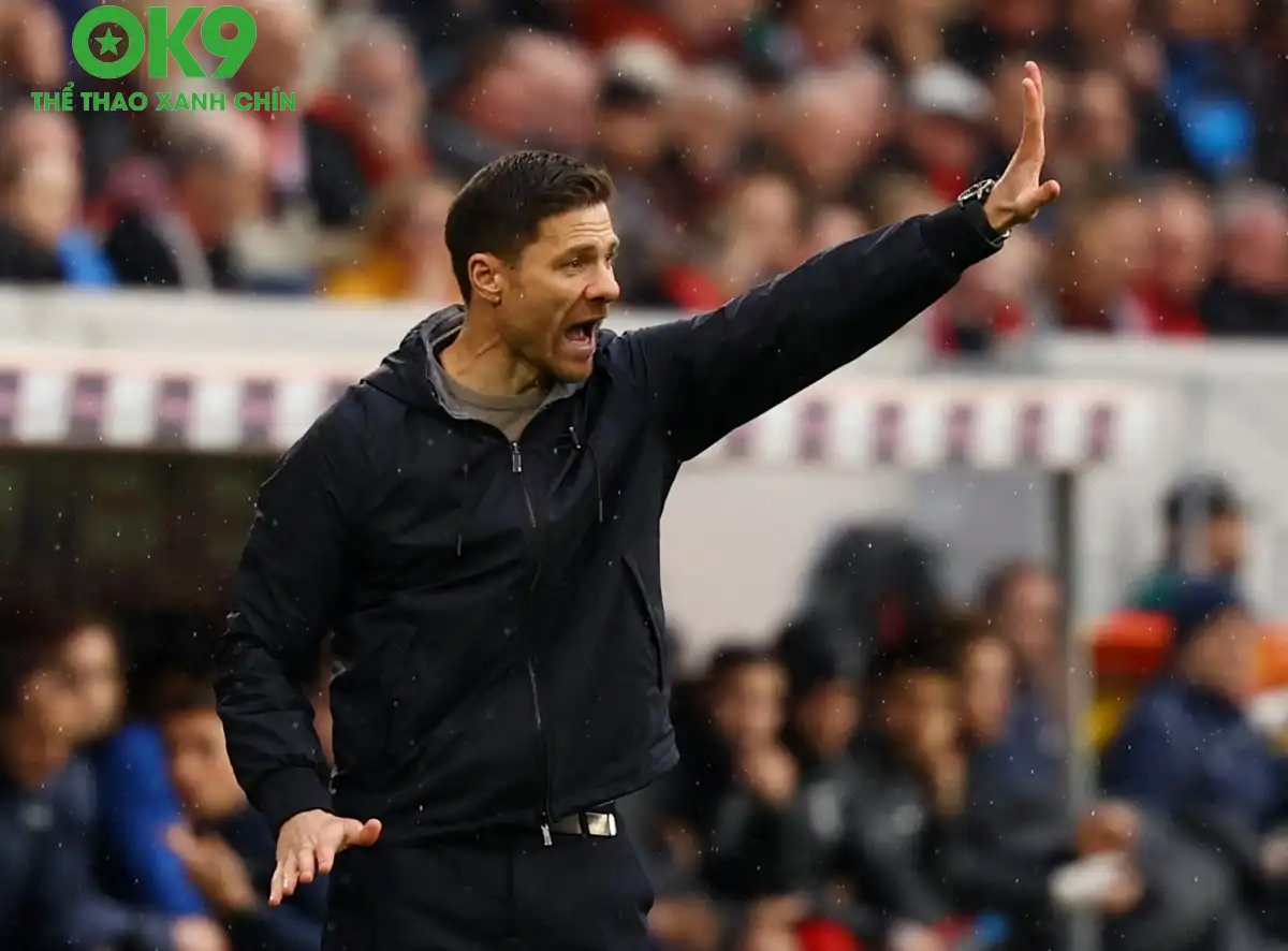 HLV Xabi Alonso khẳng định Rodrygo vẫn nằm trong kế hoạch của ông (Ảnh: GOAL)